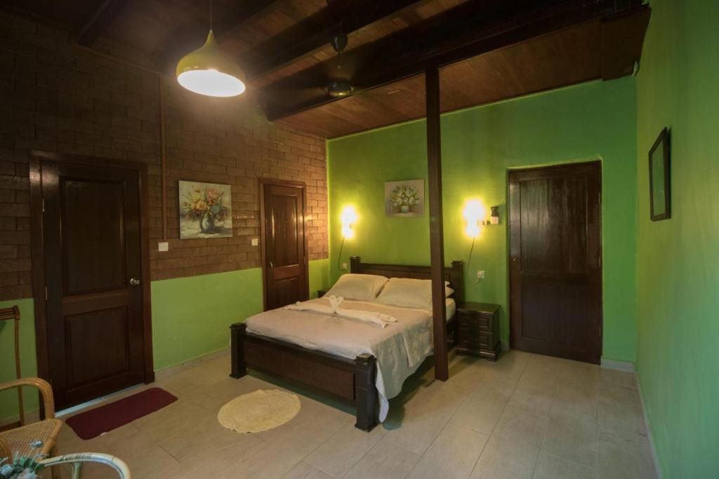 De Serenity - Exclusive Jungle Retreat Seremban Szoba fotó